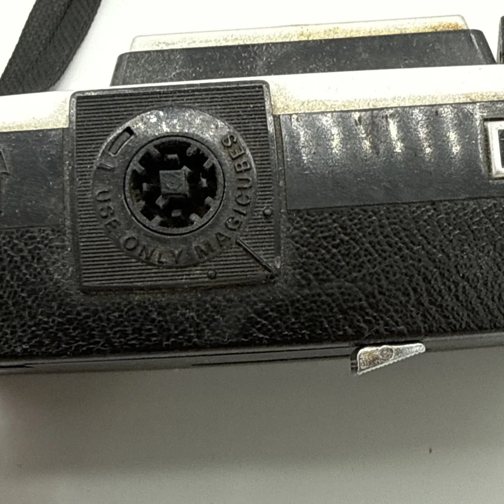 Vintage Kodak Instamatic X-15 Camera 126 Film Camera Made in USA Wrist Strap